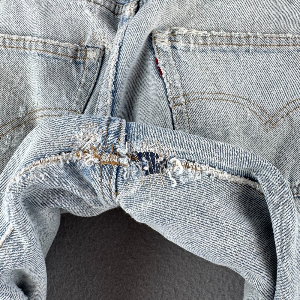 Vintage Levis Jeans Mens Fits 28x32 Blue 501 Straight Leg 80s Made in USA - Picture 13 of 16